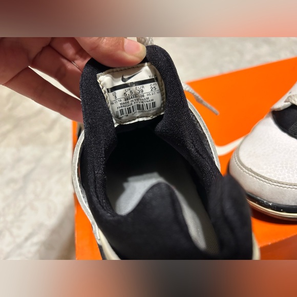 Nike Women’s Hurache Dance Low🖤🤍❤️ - Picture 10 of 14